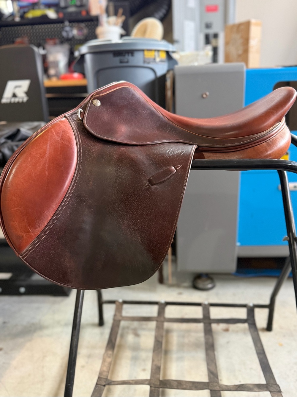 Pessoa saddle